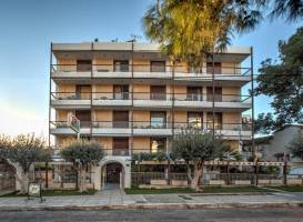 Zina Hotel Apartments 