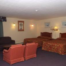 Fairway Inn & Suites 