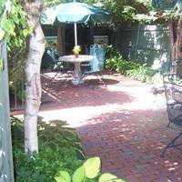 Victorian Ladies Inn 