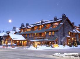 Fox Hotel and Suites 
