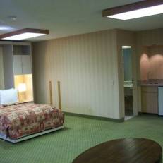 Bend Inn and Suites 