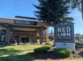 Bend Inn and Suites 
