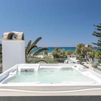 Alkyoni Beach Hotel 