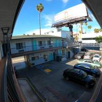 Hollywood Guest Inn 