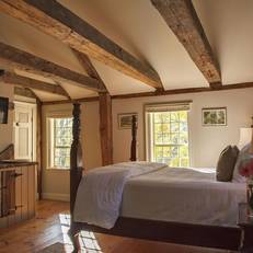 Three Chimneys Inn 