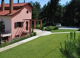 Nefeli Guesthouses 