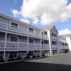 Hyannis Travel Inn 