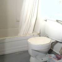 Econo Youth Hostel 