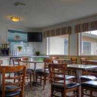 Super 8 Revelstoke 