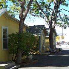 Lamplighter Motel 