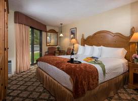 Meadowmere Resort 