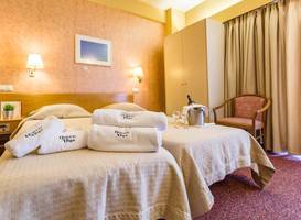 Queen Olga Hotel 