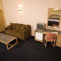 Wolf's Den Lodge 