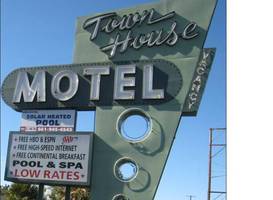 Town House Motel 