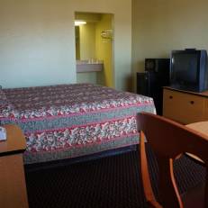 Delux Inn Tulsa 