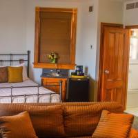 Blue Moon Hotel 