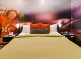 Tangerine Hotel 