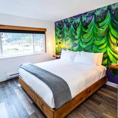 Chieftain Hotel 