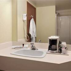 Super 8 Sudbury 