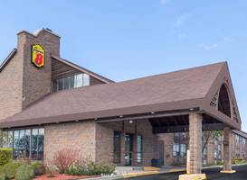 Super 8 Sudbury 