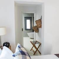Ostraco Suites 