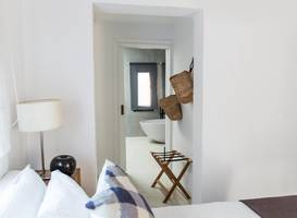 Ostraco Suites 
