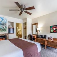 Lone Oak Lodge 