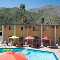 Cambridge Inn 