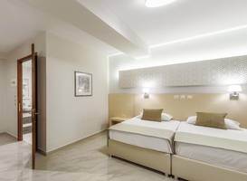 Karras Hotel 