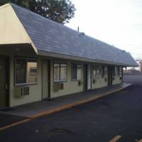 Chalet Motel 