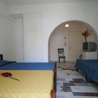 Sergis Hotel 