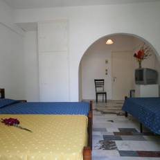 Sergis Hotel 