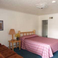 Uptown Motel 