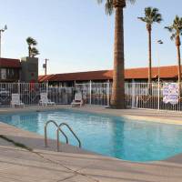 Oasis Motel 