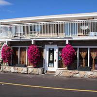 Plaza Motel 
