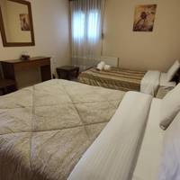 Zisis Rooms 