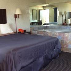 Del Amo Inn 