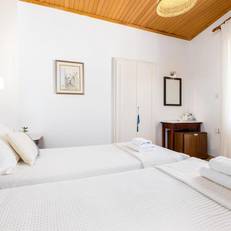 Hotel Dina 