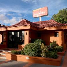 Garden Express Hotel & Suites 