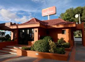 Garden Express Hotel & Suites 