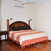 Rockaway Surfer Village Hotel 