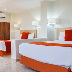 Hotel & Suites Real del Lago 