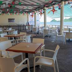 Costa de Oro Beach Hotel 