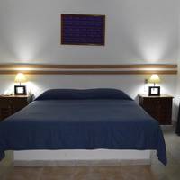 Hotel Plaza Almendros 