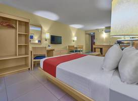 City Express Cancun 
