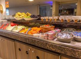 Ritz Suites Home Service 