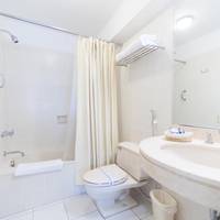 Roosevelt Hotel & Suites 