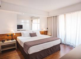 Noumi Plaza Hotel 