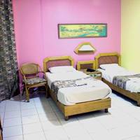 Gaddis Hotel, Suites and Apartments 