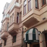 Tom Square Boutique Hotel 